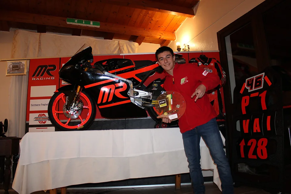 Matteo Masili, pilota Moto3 numero 46 — foto di gara